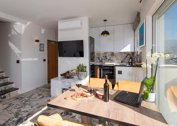 Lägenhet Luxury Edi